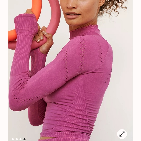 41. *view pics* Free People Good Karma Hi-Neck Layer Top Morning Sun - Picture 16 of 17